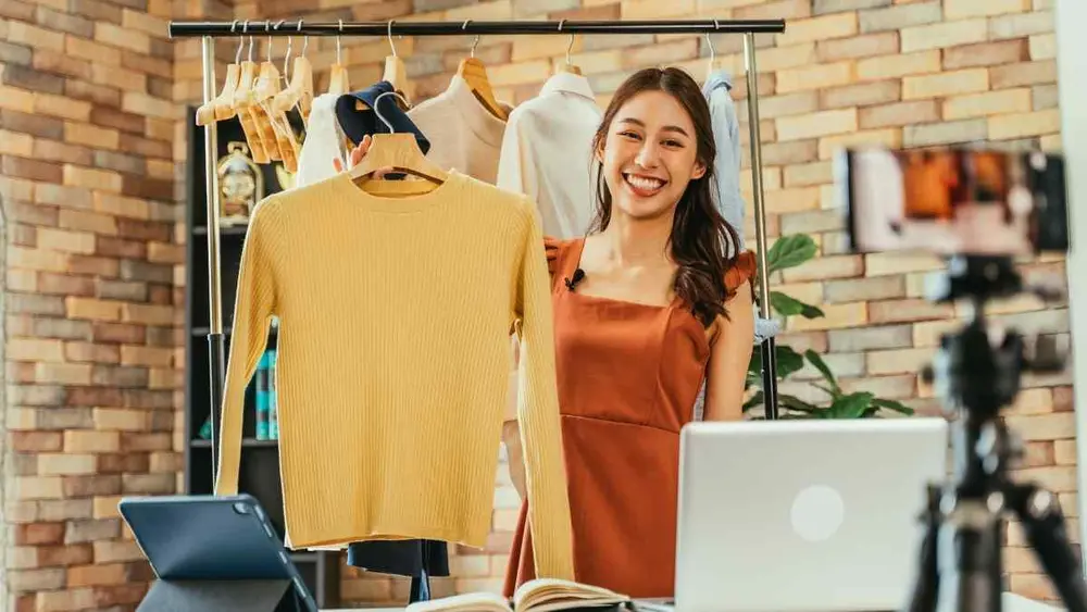 Cinco dicas para revender roupas no Instagram