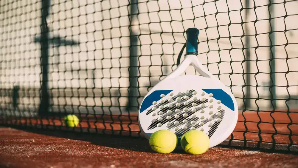Como escolher aulas de beach tennis em SP